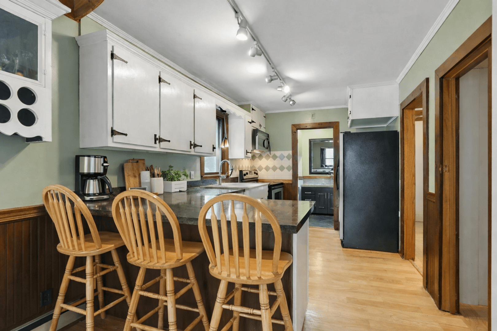 St. Paul House: 1468 Carroll Ave