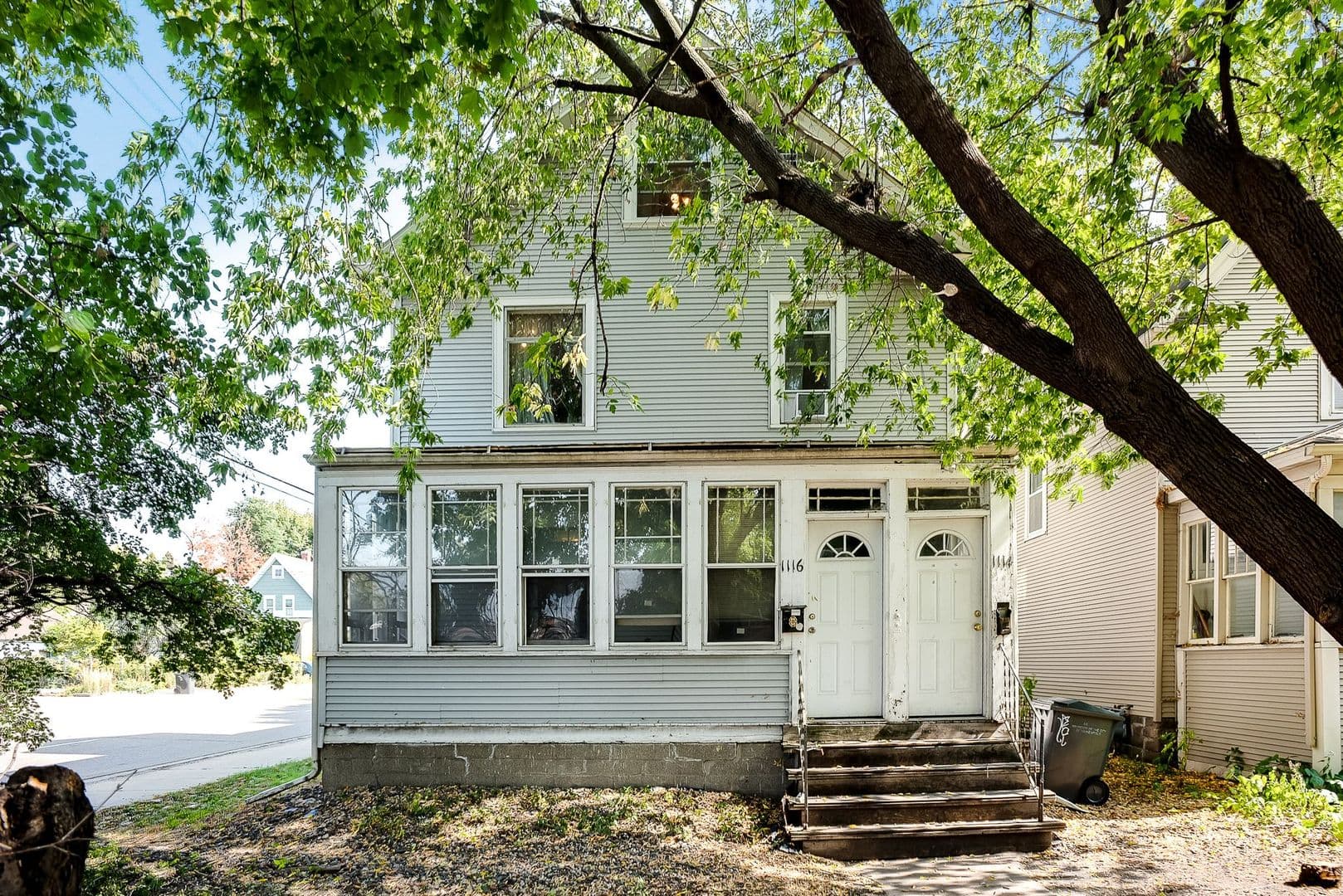 Minneapolis Apartment: 1114-16 14th Ave SE