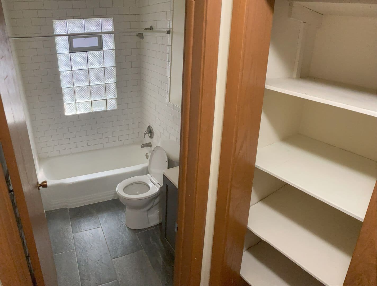 Minneapolis Apartment: 3109 4th St SE