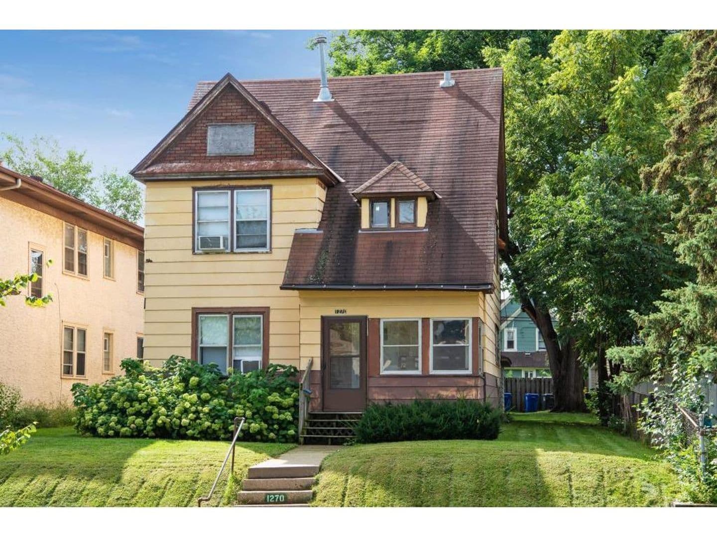 St. Paul Apartment: 1270 Seminary Ave