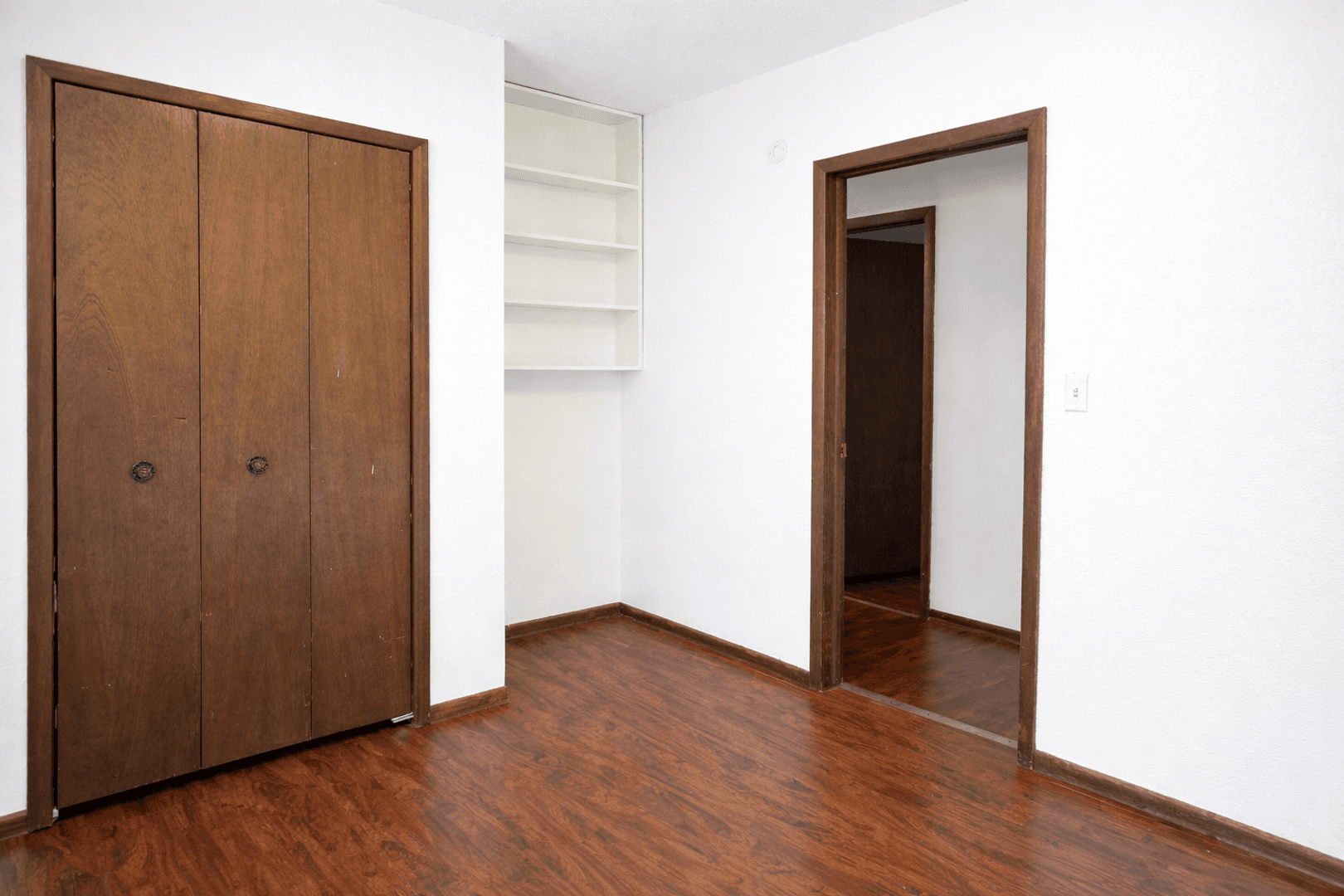 Minneapolis Apartment: 513 8th Ave SE
