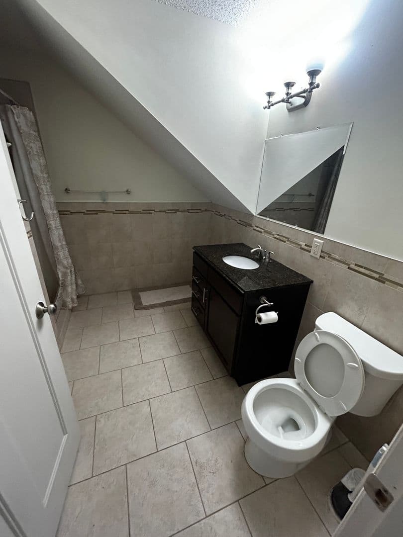 Minneapolis Apartment: 633 Ontario St SE