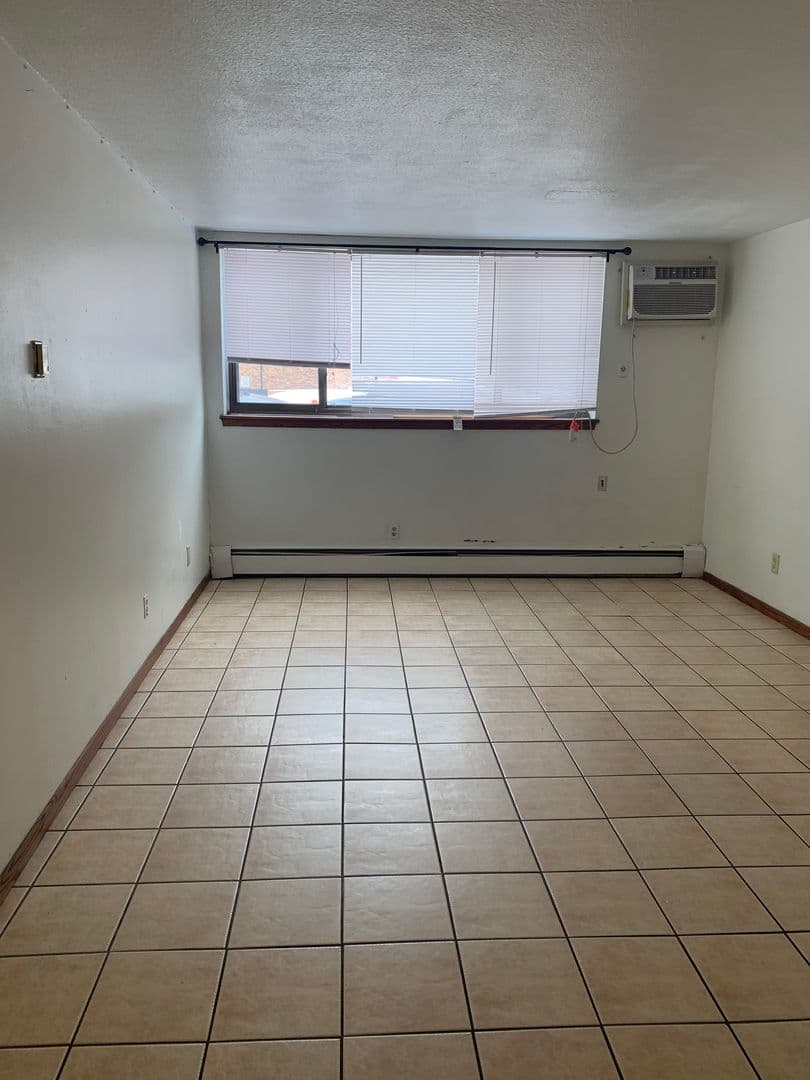 Minneapolis Apartment: 904-912 21st Ave S