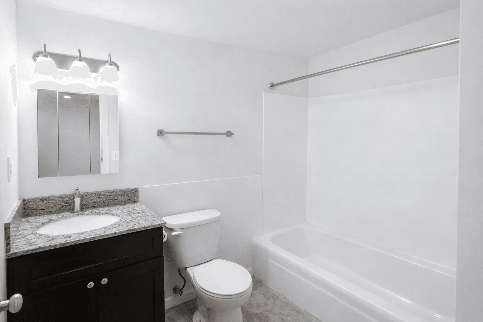 Minneapolis Apartment: 815 13th Ave SE