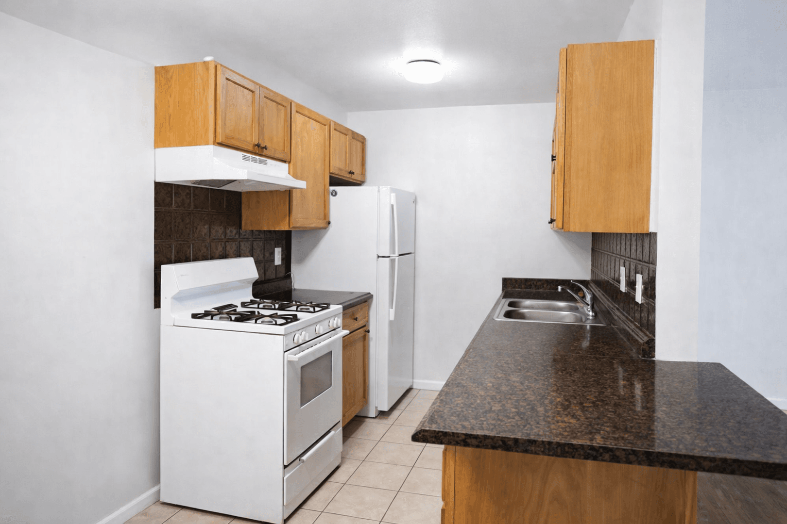Minneapolis Apartment: 801 University Ave SE