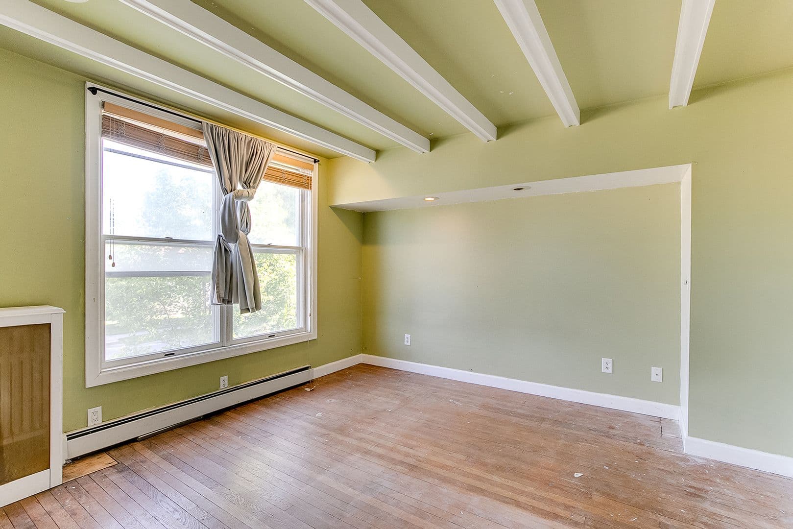 St. Paul House: 1430 W Minnehaha Ave