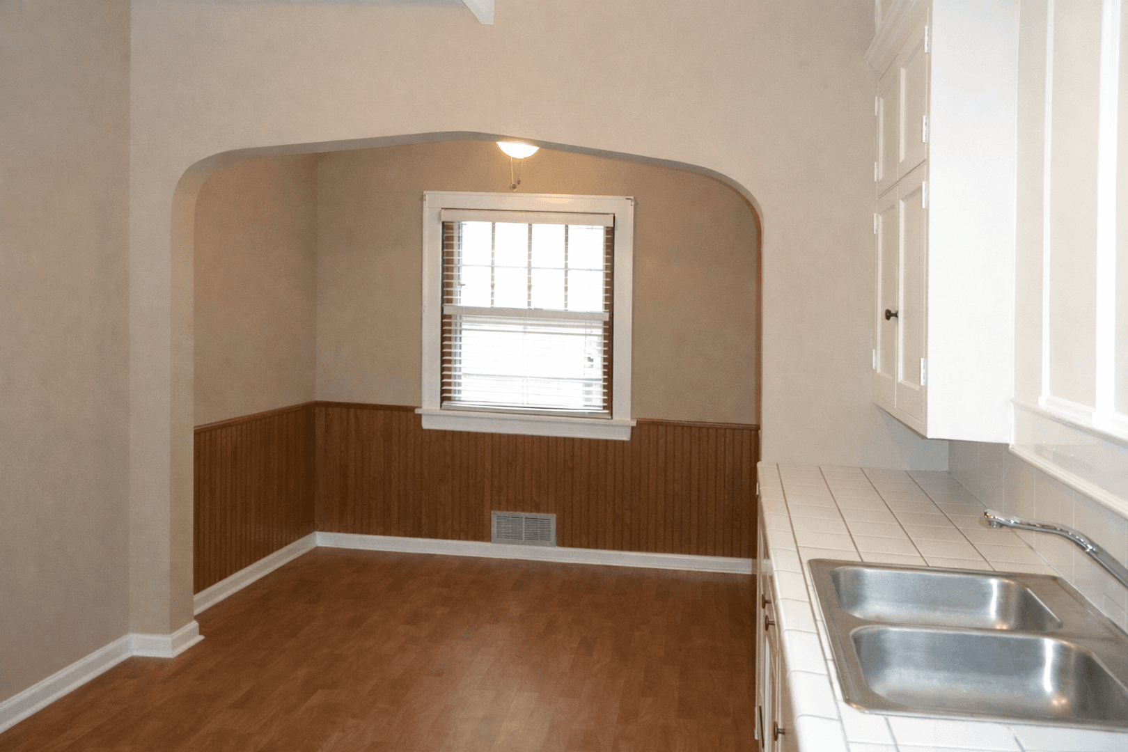 Minneapolis House: 4046 Washburn Ave N