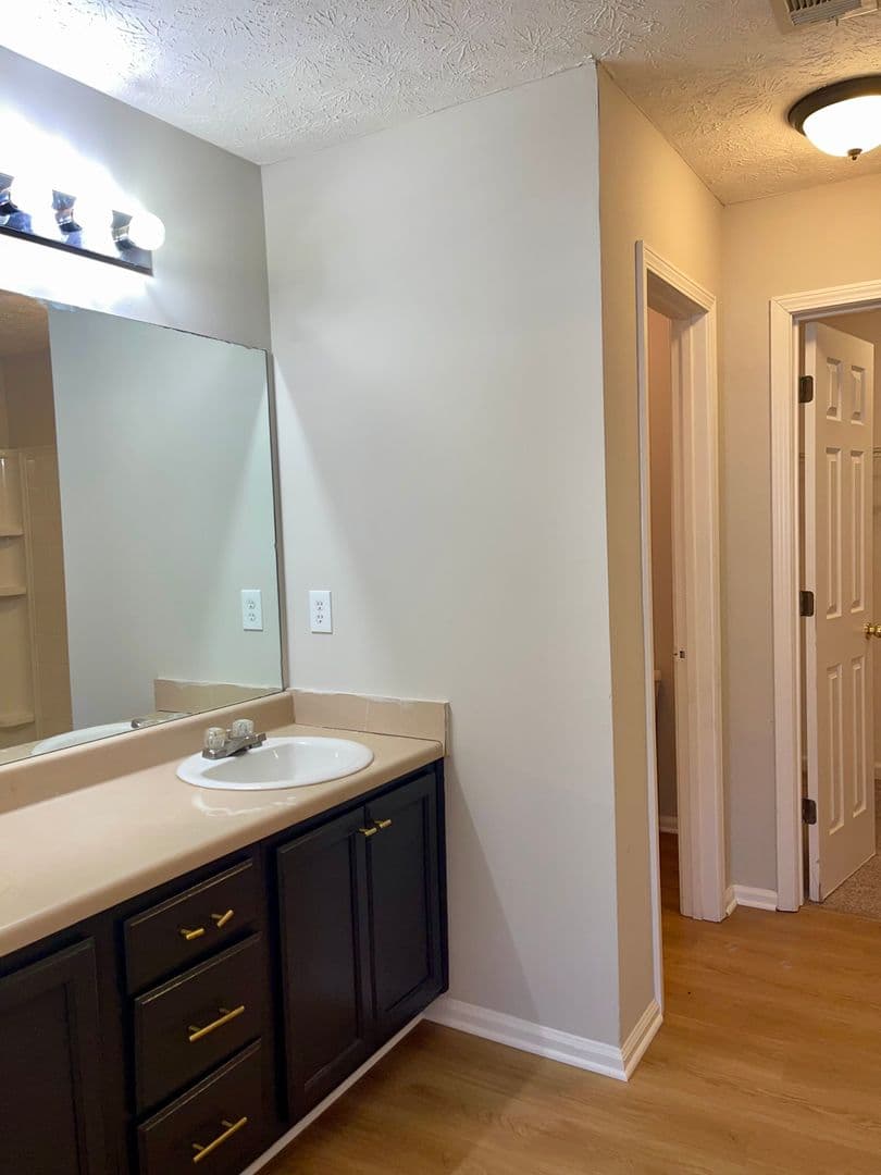 Jonesboro House: 8262 Parkwood Place