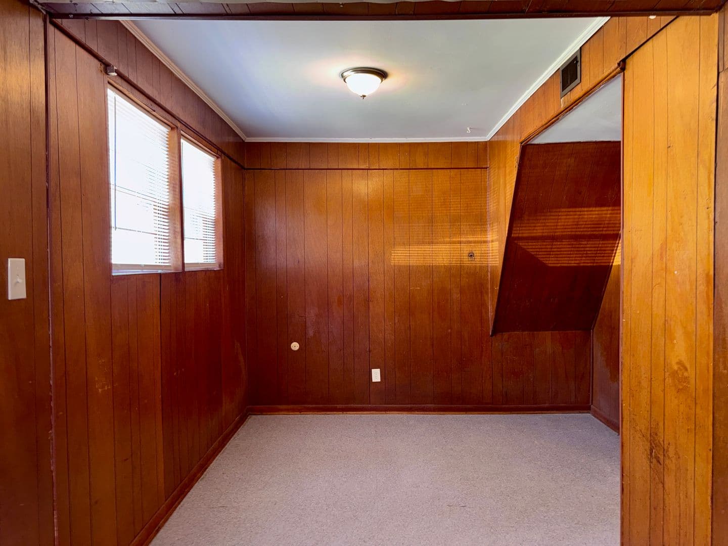 Forest Park House: 430 Windsor Dr.
