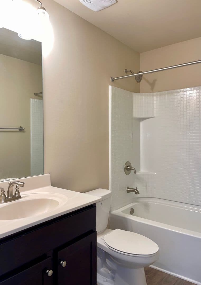 Hampton House: 2651 Lovejoy Crossing Ln