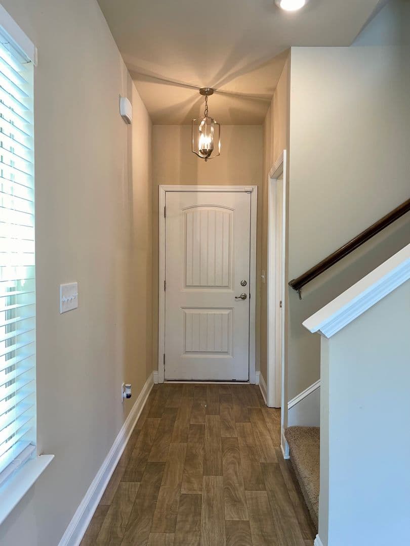Hampton House: 2651 Lovejoy Crossing Ln