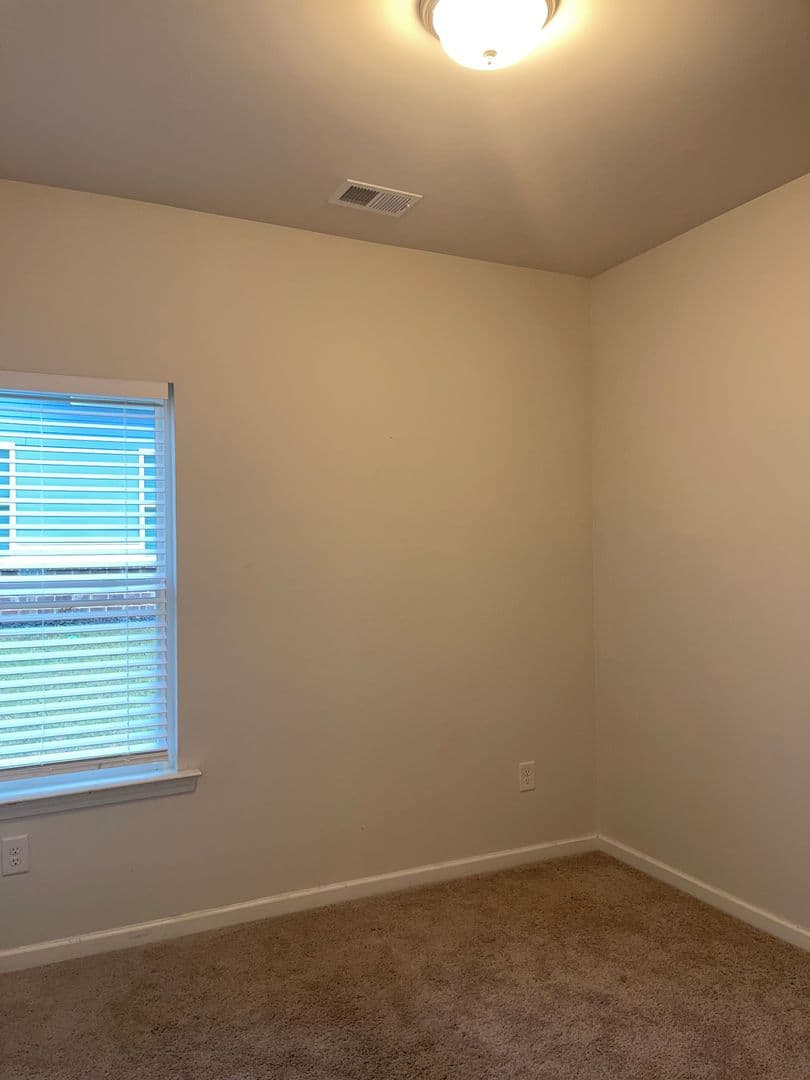 Hampton House: 1492 Trellis Ct