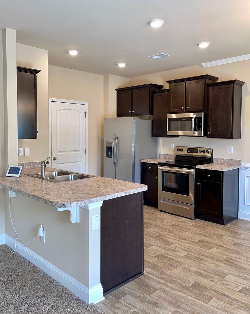 Hampton House: 2651 Lovejoy Crossing Ln