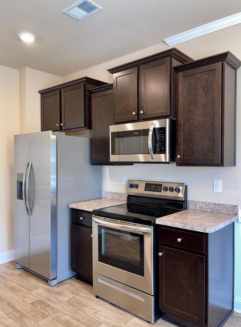 Hampton House: 2651 Lovejoy Crossing Ln