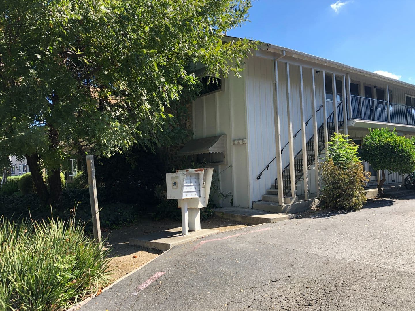 Santa Clara Apartment: 365 Saratoga Ave