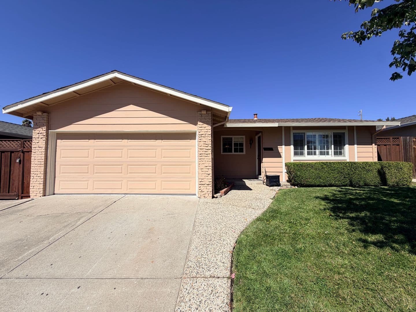 Milpitas House: 1445 Sonoma Dr
