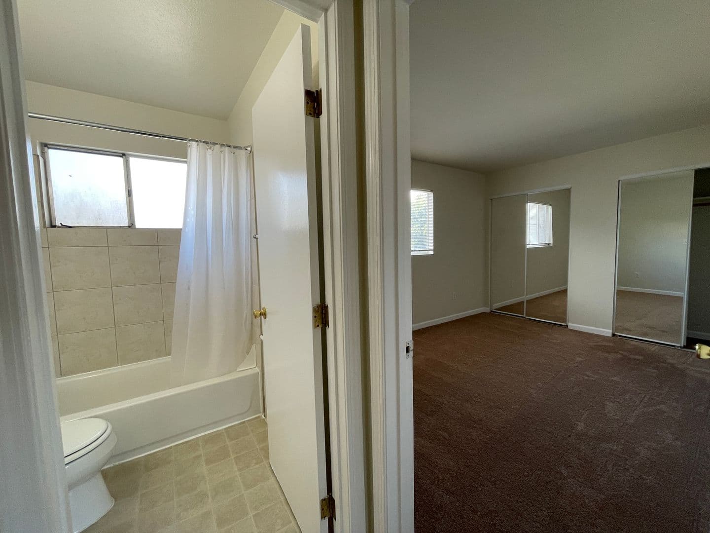 Santa Clara Apartment: 365 Saratoga Ave