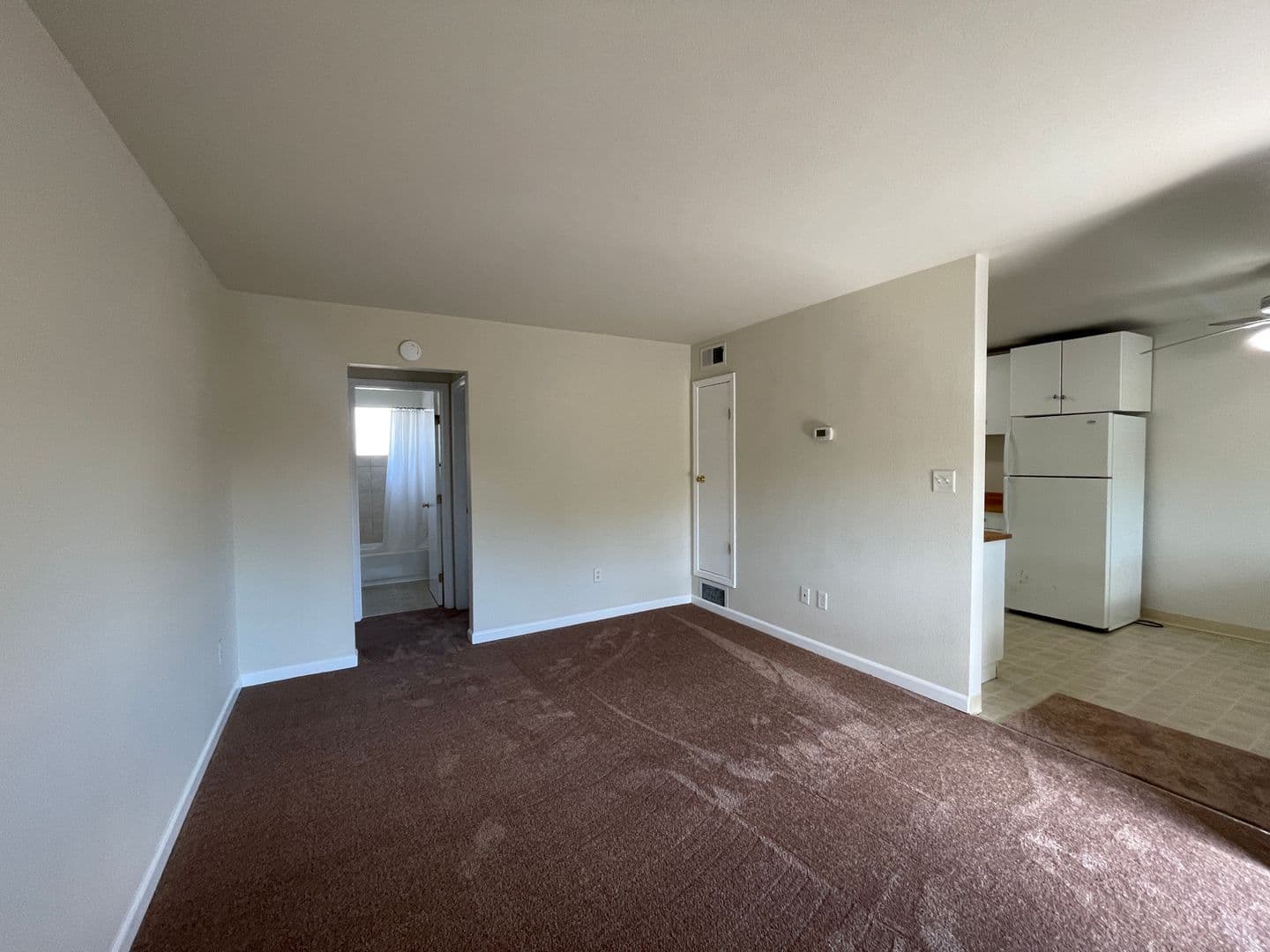 Santa Clara Apartment: 365 Saratoga Ave