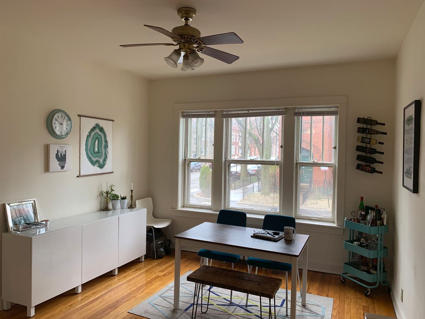Chicago Apartment: 1900 W. Cornelia