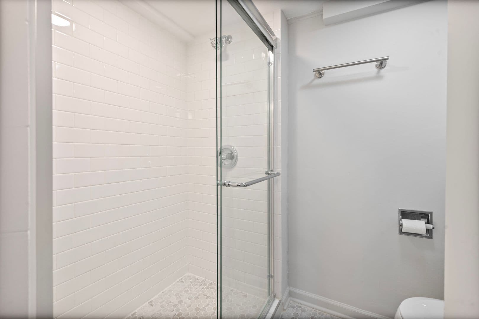 Chicago Apartment: 5701 N. Keystone