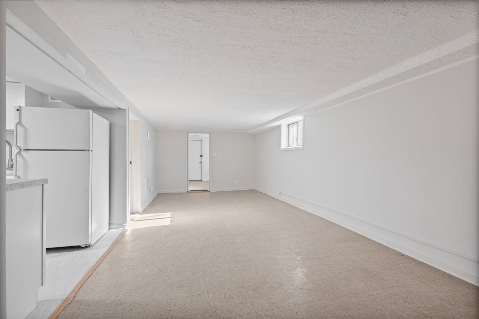 Chicago Apartment: 5701 N. Keystone