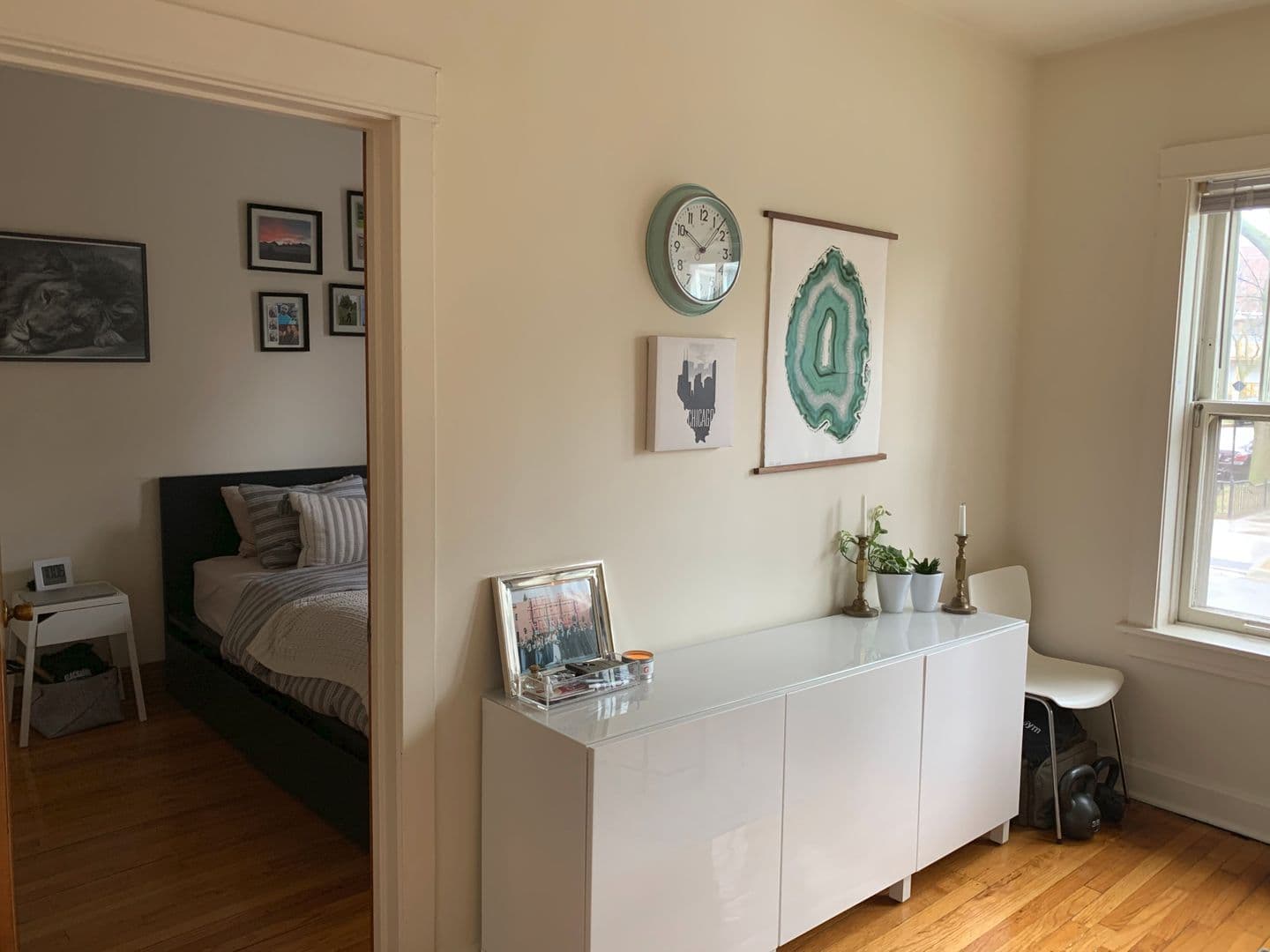 Chicago Apartment: 1900 W. Cornelia
