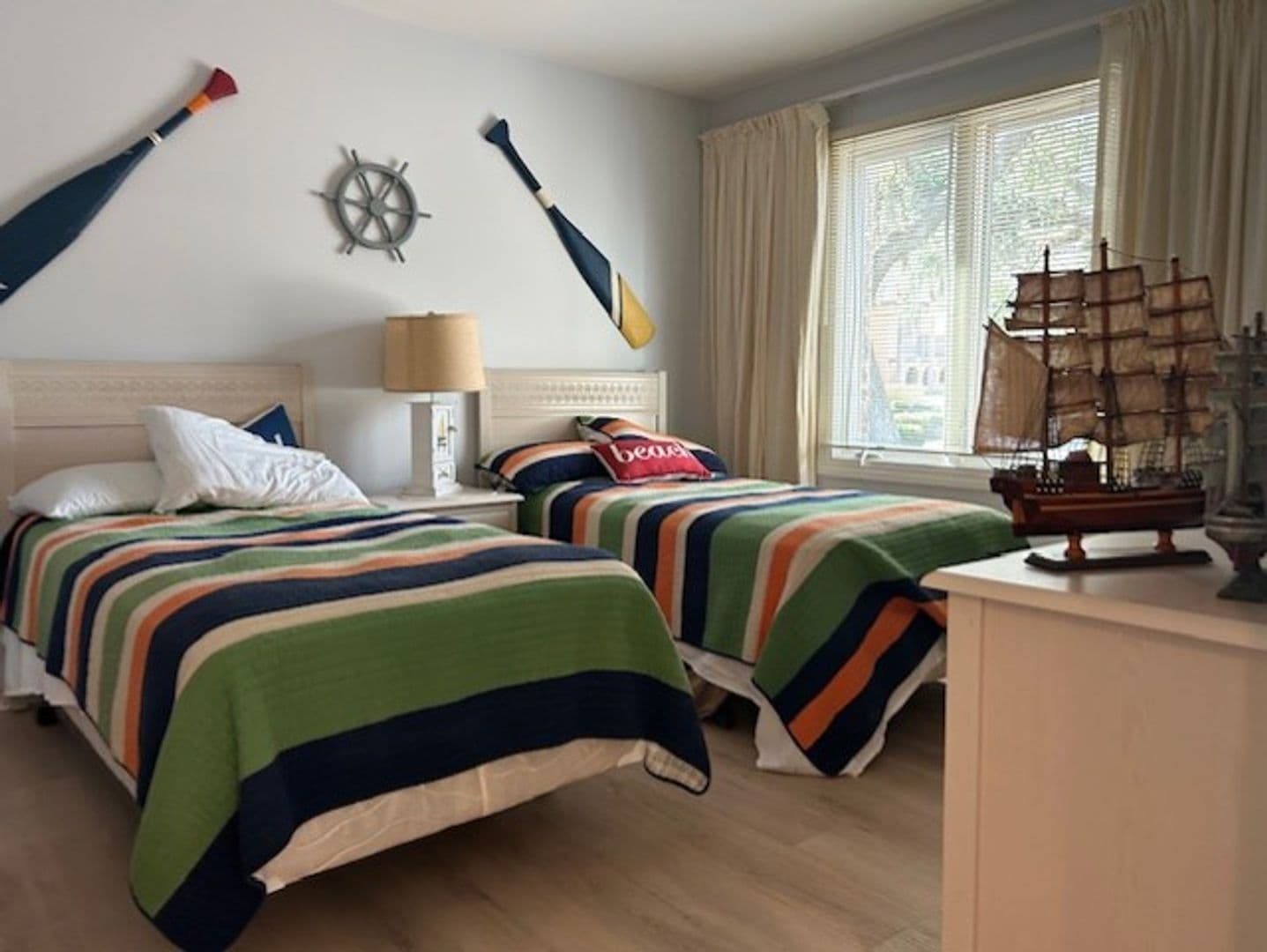 Hilton Head Condo: 200 Colonnade Road, #203
