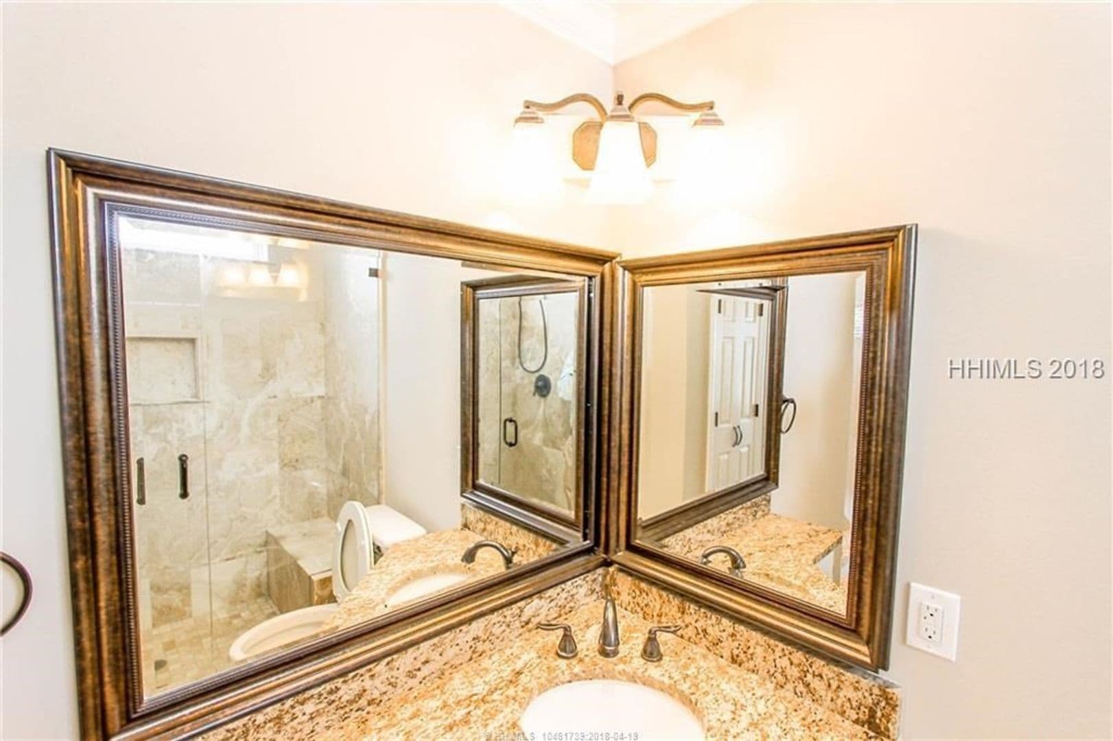 Bluffton House: 22 Lake Linden Drive