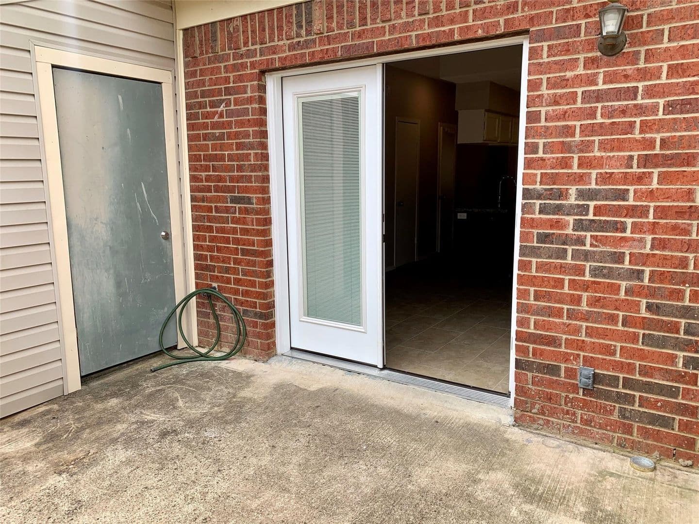 Coppell Townhome: 214 Samuel Boulevard