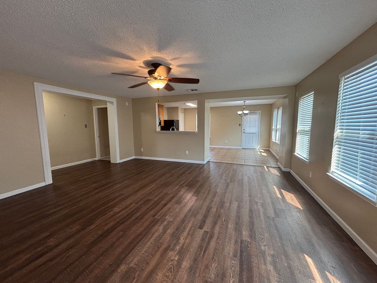 Roanoke House: 3405 Desert Mesa Road