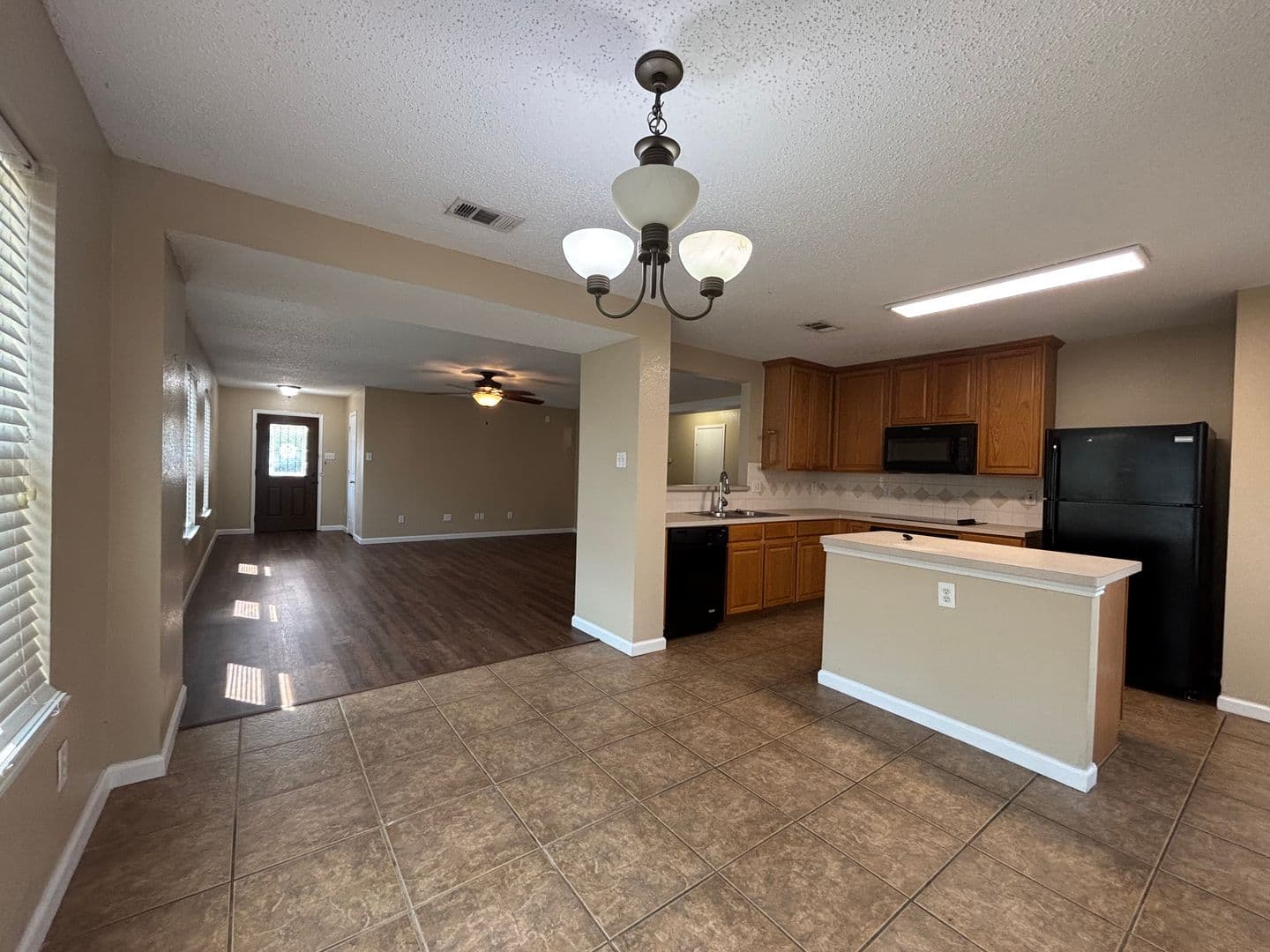 Roanoke House: 3405 Desert Mesa Road