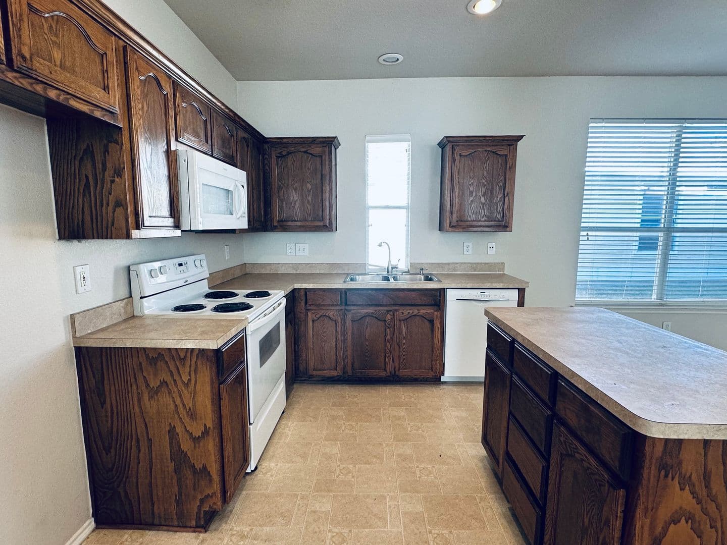 Fort Worth House: 10941 Colonial Heights Lane
