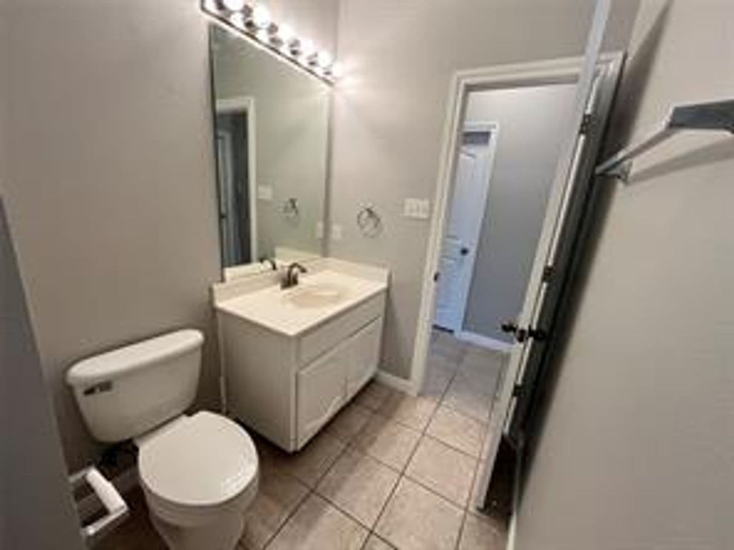 Fort Worth House: 10624 Ashmore Drive
