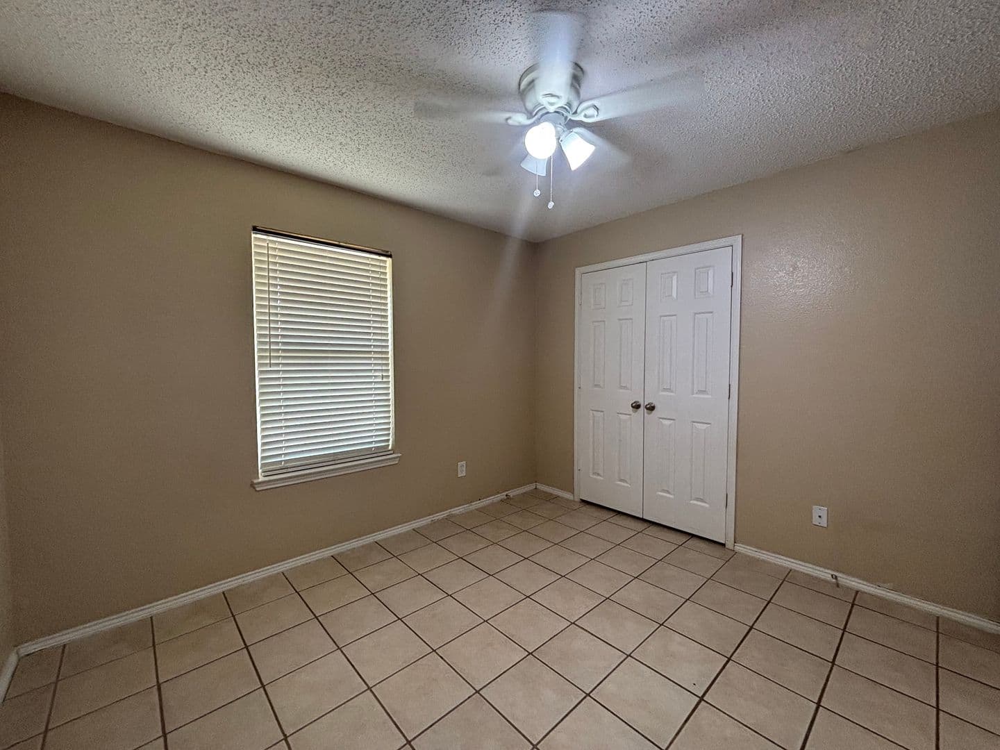 Roanoke House: 3405 Desert Mesa Road