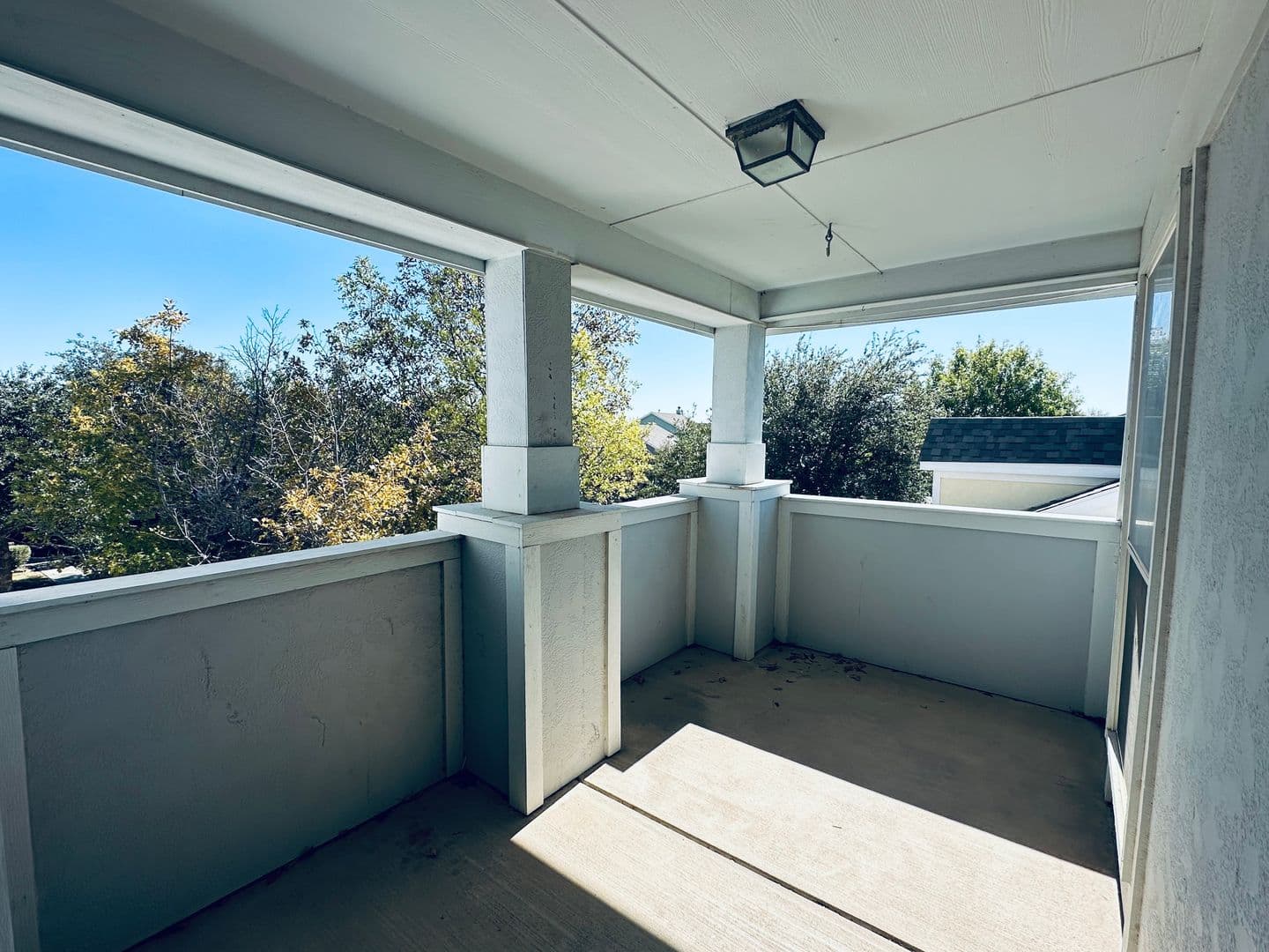 Fort Worth House: 10941 Colonial Heights Lane