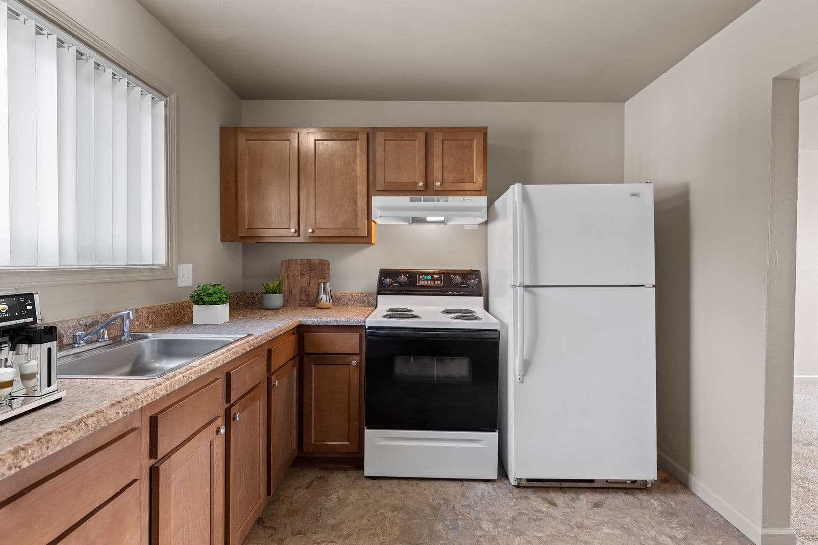 Hazelwood Apartment: 2 Teson Garden Walk
