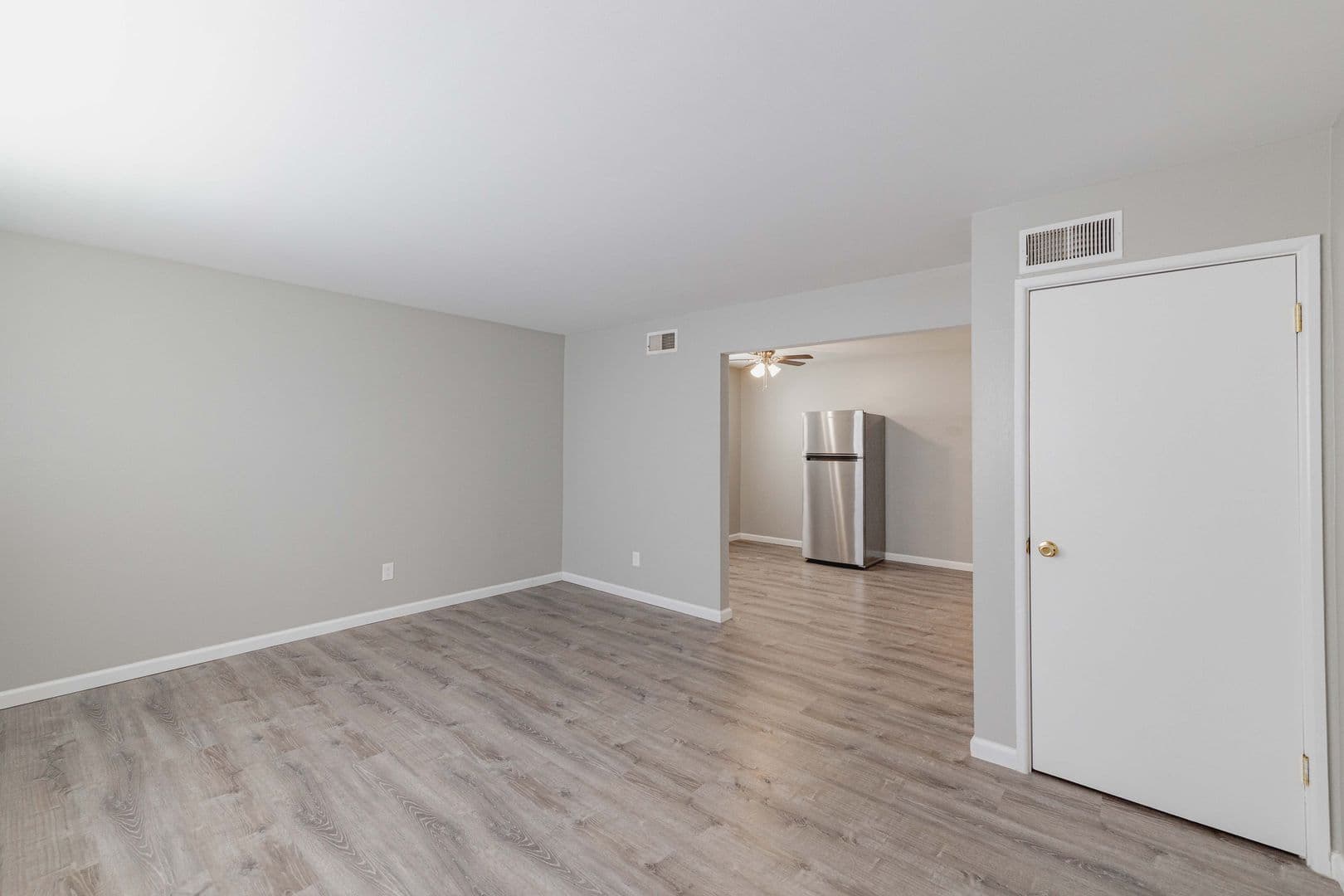 St Louis Apartment: 2616 Union Rd