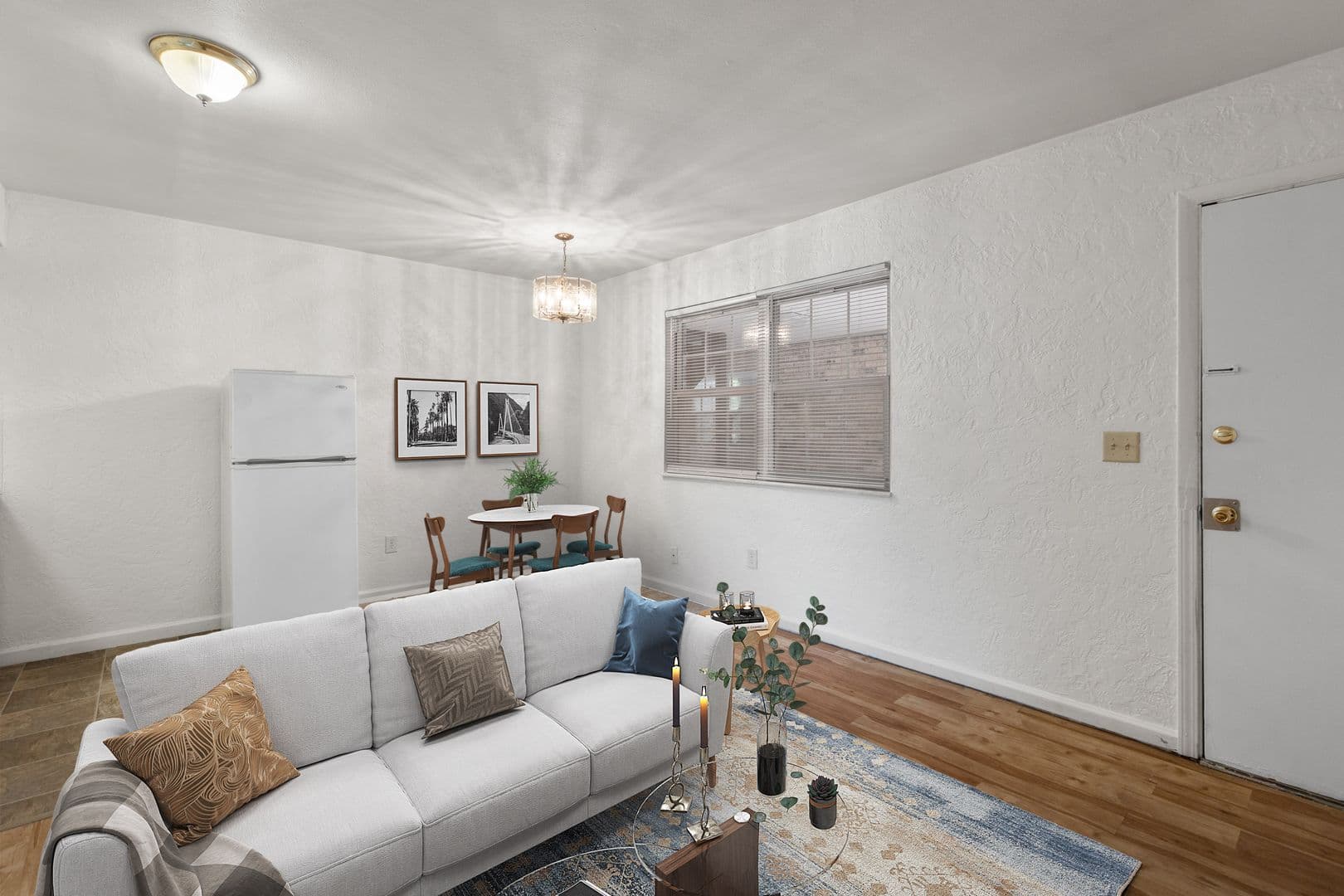 St. Charles Apartment: 800 Cunningham Ave