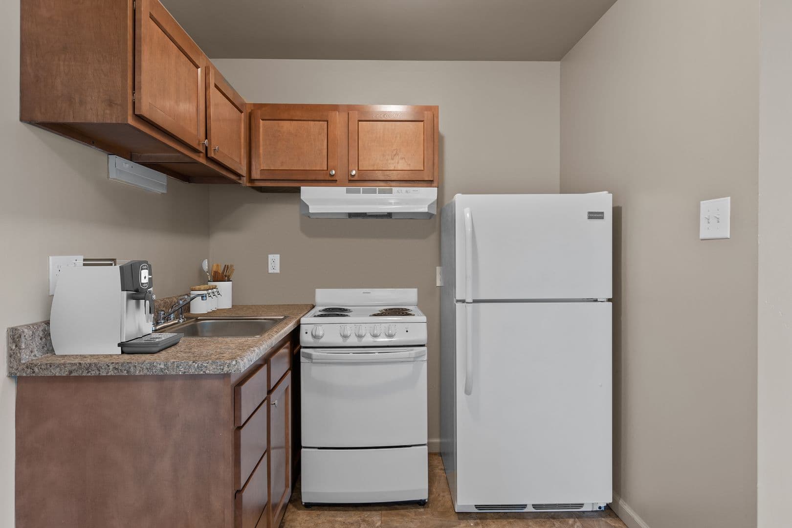 Hazelwood Apartment: 2 Teson Garden Walk