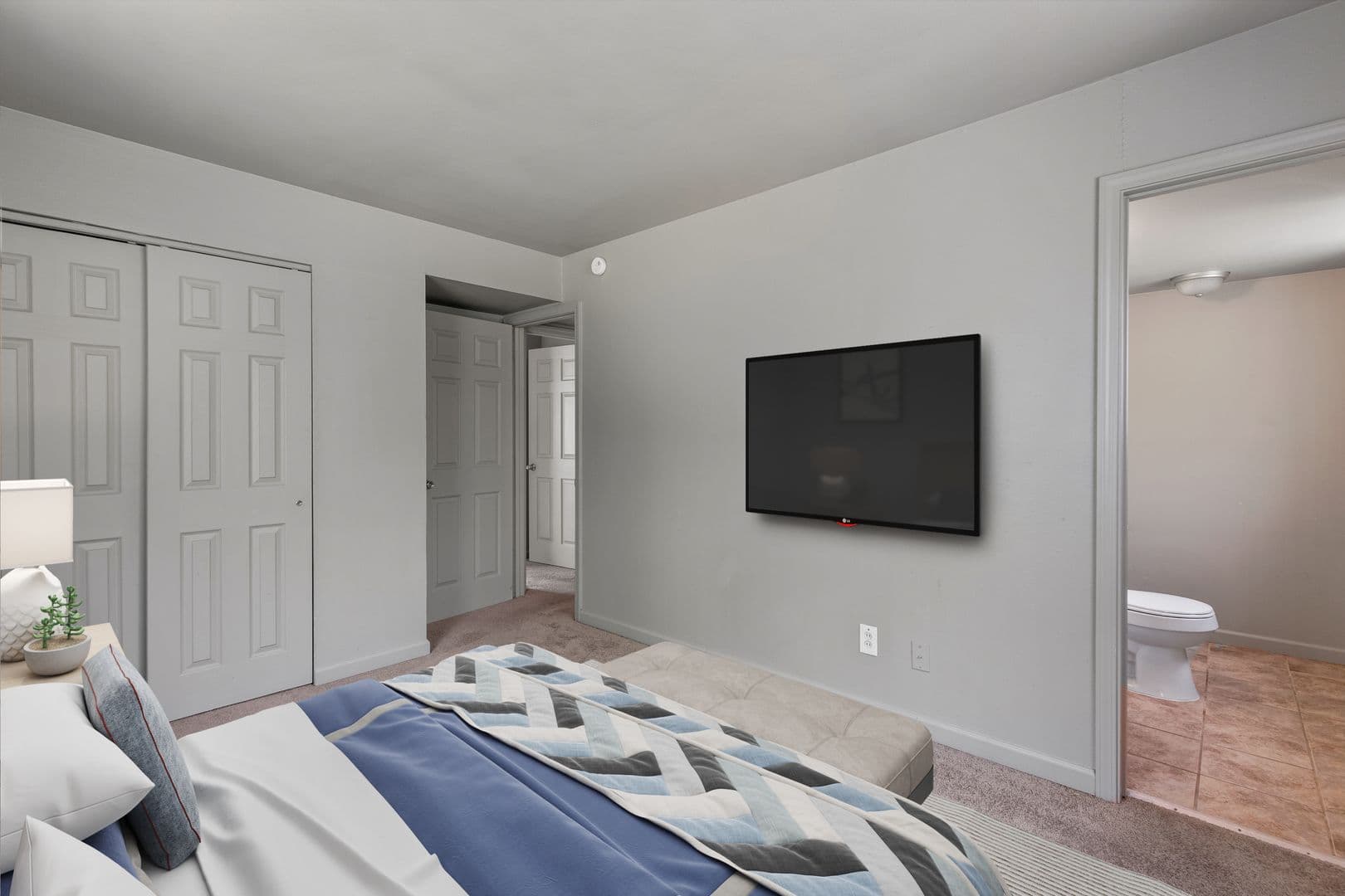 Hazelwood Apartment: 2 Teson Garden Walk