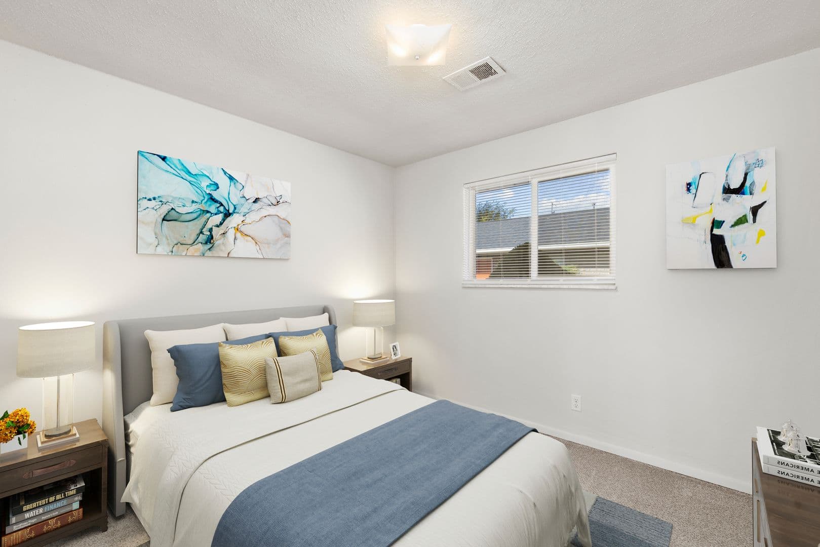 St. Charles Apartment: 901-996 Broadmoor Ln