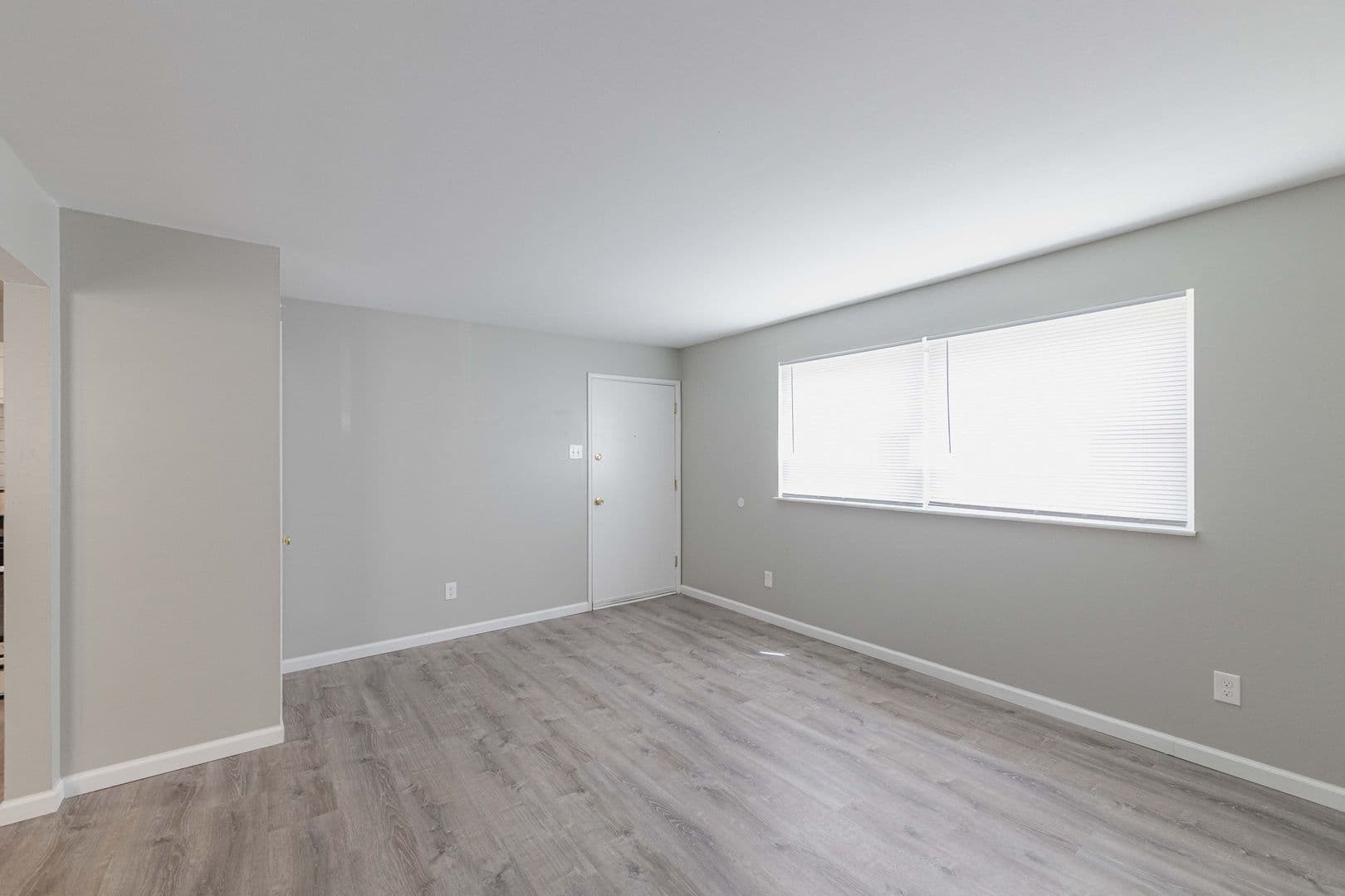 St Louis Apartment: 2616 Union Rd