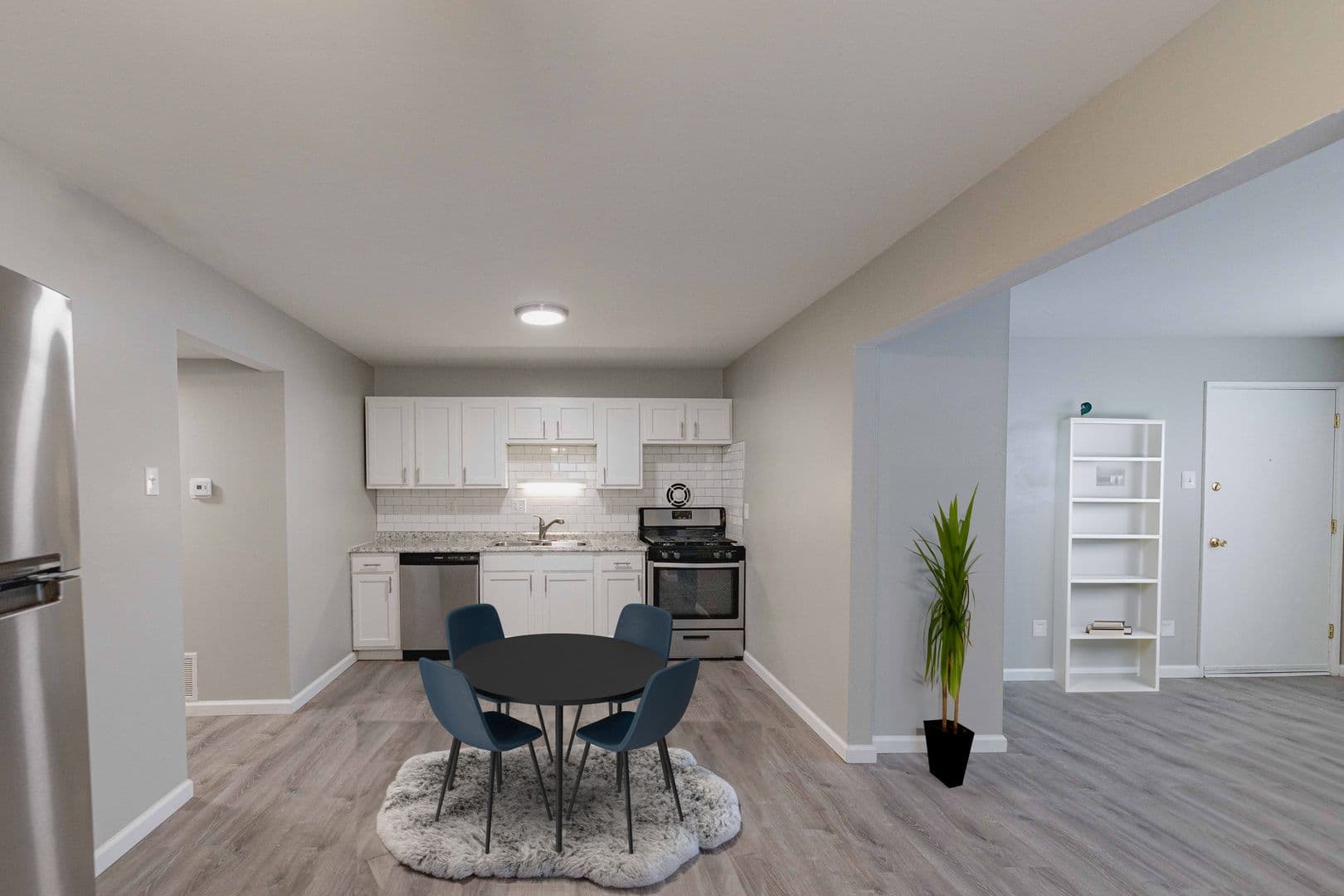 St Louis Apartment: 2616 Union Rd