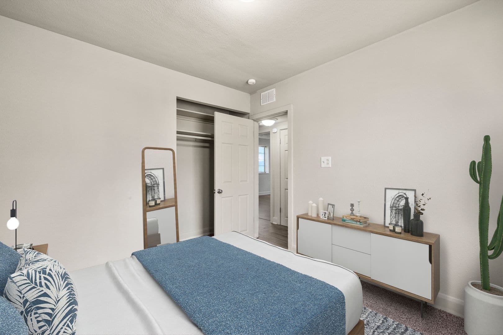 St. Charles Apartment: 1108 Powell St