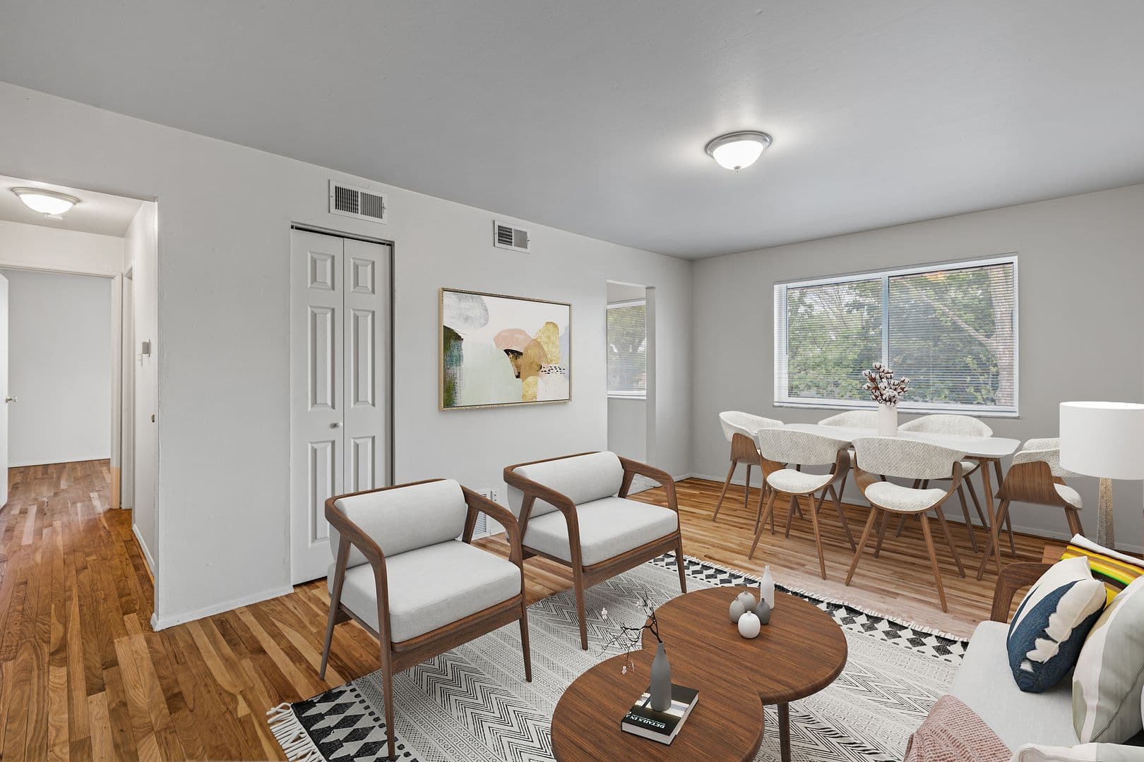 Florissant Apartment: 1975 Charbonier Rd