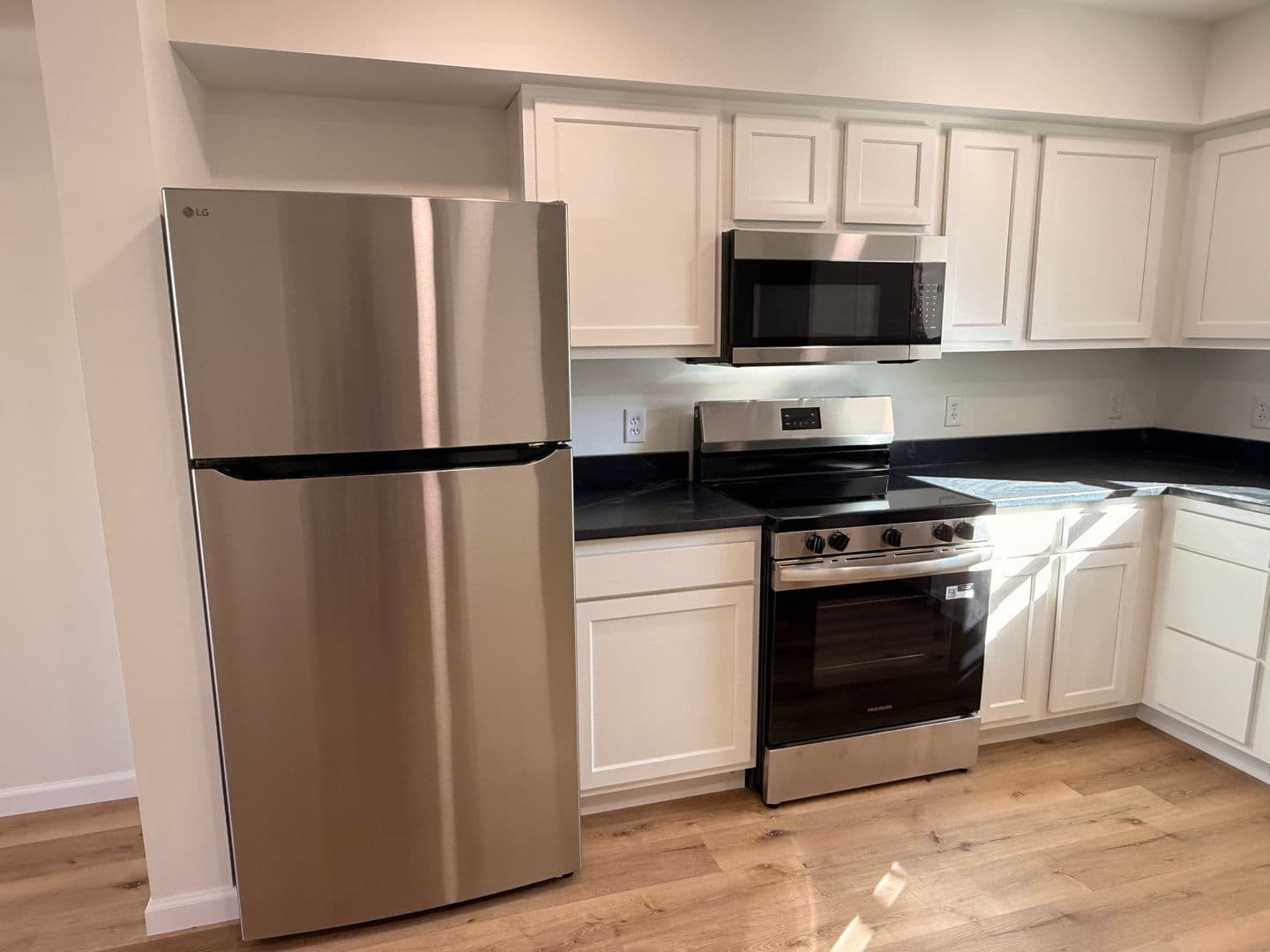 Lancaster Apartment: 826 Washington Ave A, B, C