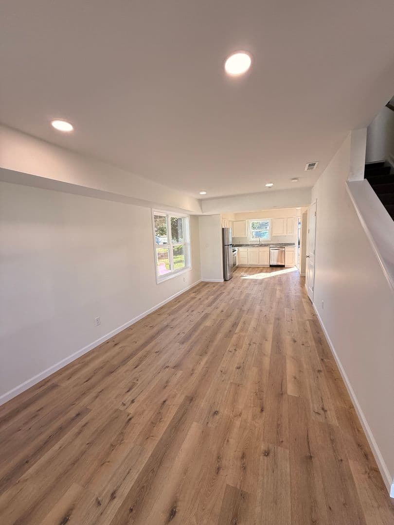 Lancaster Apartment: 826 Washington Ave A, B, C