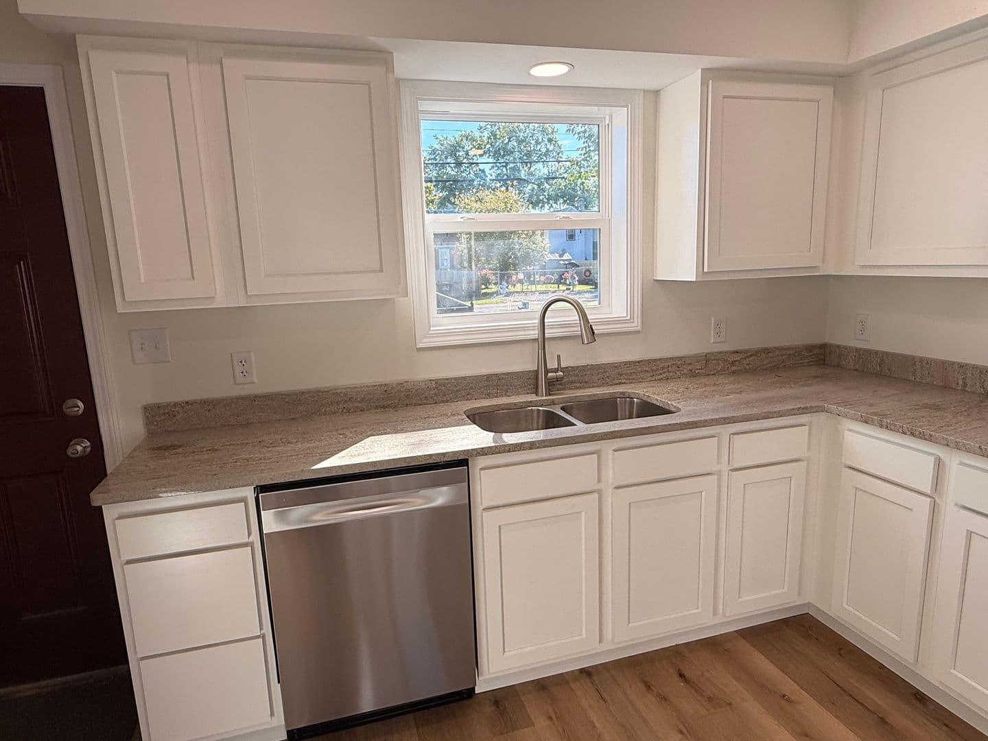 Lancaster Apartment: 826 Washington Ave A, B, C