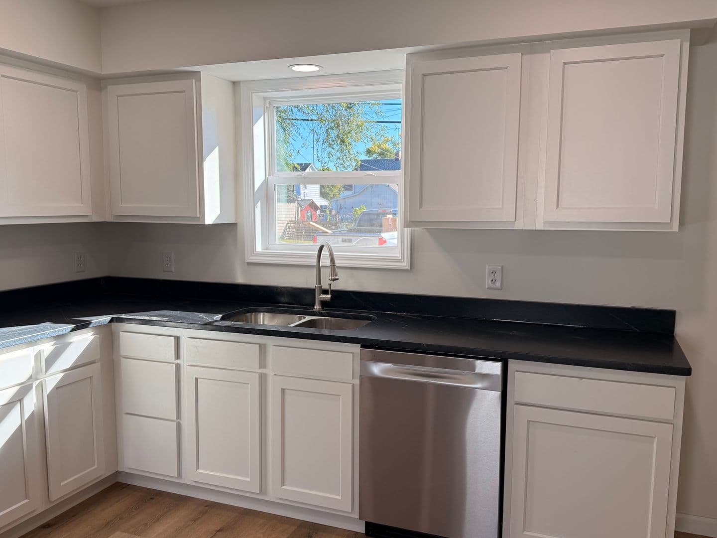 Lancaster Apartment: 826 Washington Ave A, B, C