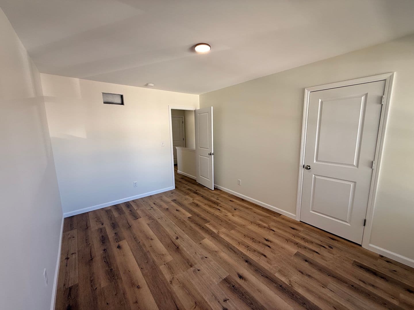 Lancaster Apartment: 826 Washington Ave A, B, C